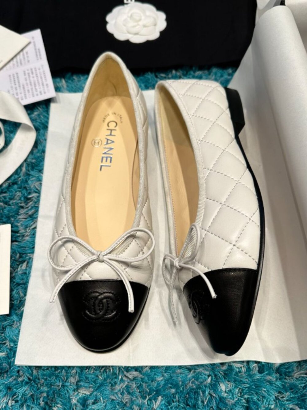 CHANEL Two-Tone Ballerina Ballet Flats - Picture 2 of 9